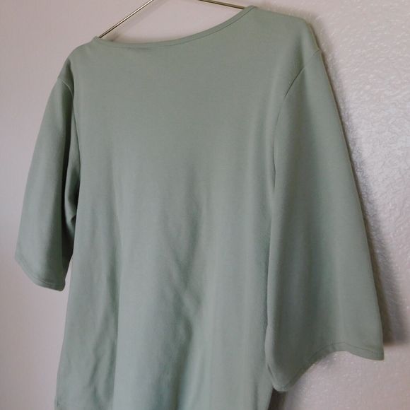 White Stag Top Ladies Size XL 16/18 Sage Green Embroidered Button Floral Casual - Picture 8 of 10